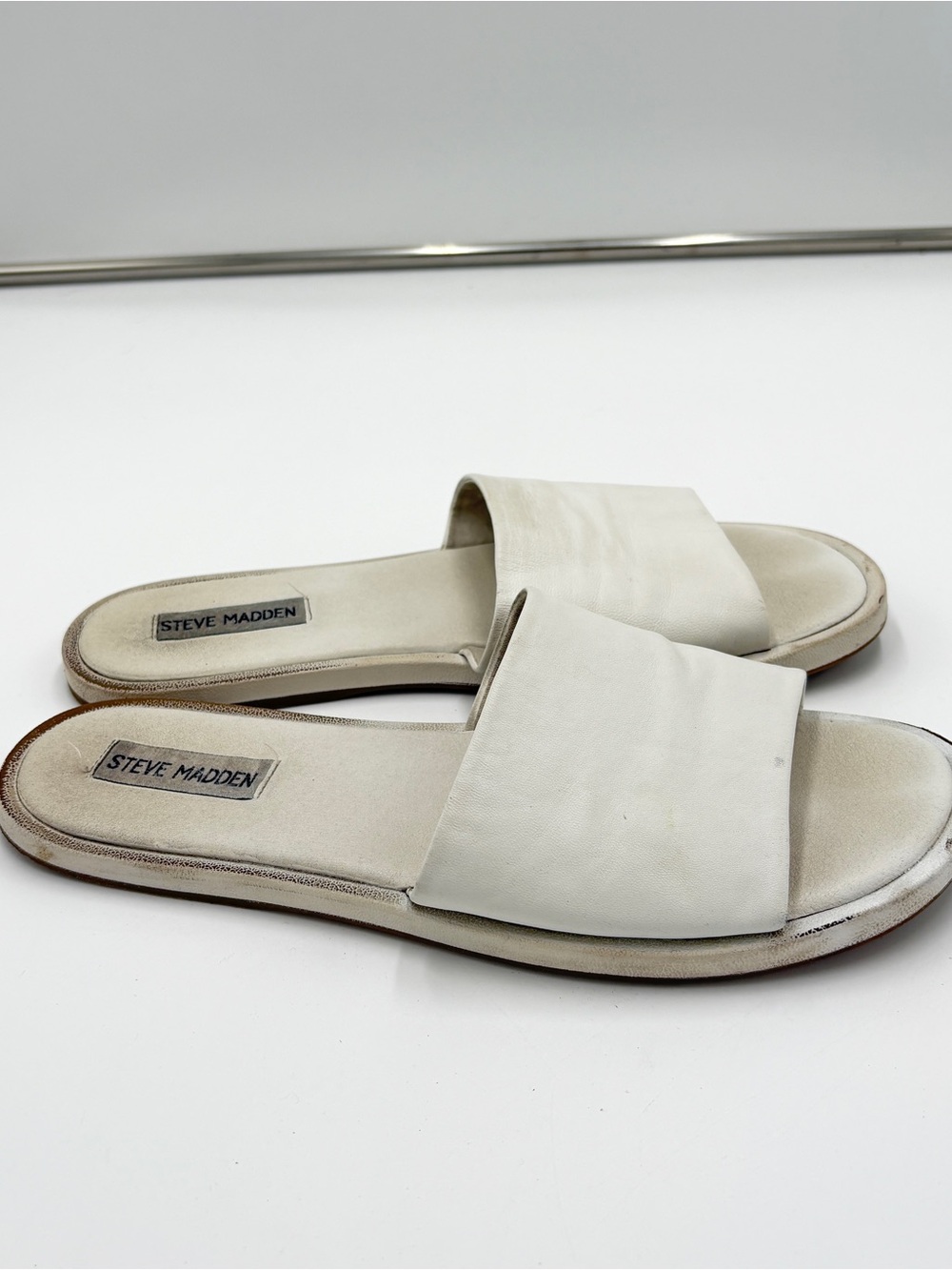 Steve Madden Sienna Sandals Coastal Slides Bone White Leather Women’s Size 9.5
